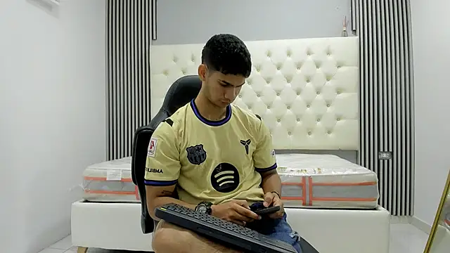 Snapshot of ANDRES_STUD chatting on 23, 3, 2026 ANDRES STUD online show from 23, 3, 2026