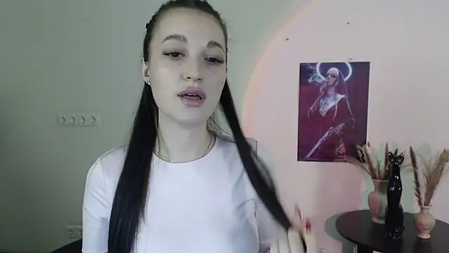 Snapshot of Eva_Eldis chatting on 1, 3, 2025 Eva Eldis online show from 1, 3, 2025