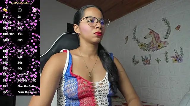 Snapshot of alisson_hoffman05 chatting on 1, 7, 2026 alisson hoffman05 online show from 1, 7, 2026
