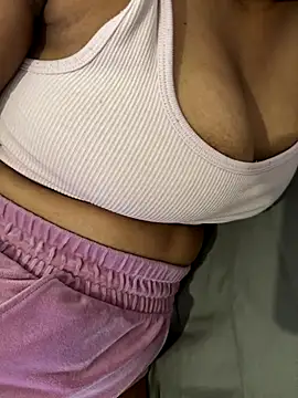 shakybabyx online show from 18, 10, 2025