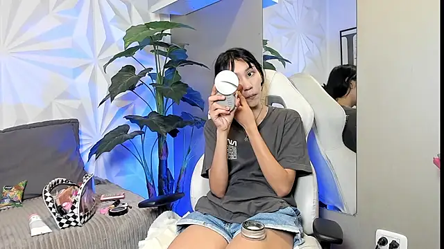 Snapshot of Miaa_Lee7 chatting on 11, 11, 2025 Miaa Lee7 online show from 11, 11, 2025