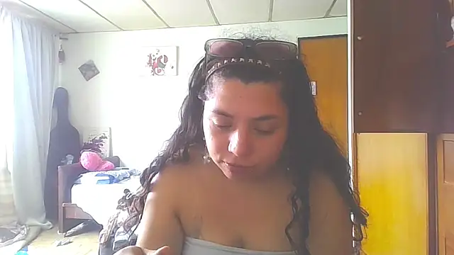 isabellapurple online show from 15, 2, 2026