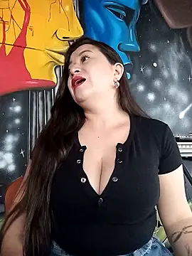 Snapshot of Sexy_Tifany chatting on 4, 2, 2025 Sexy Tifany online show from 4, 2, 2025