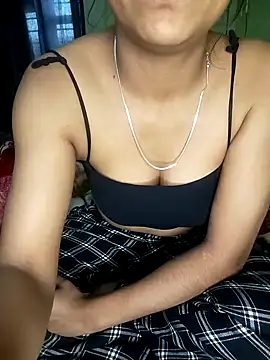 Snapshot of sufiya-ji chatting on 21, 2, 2025 sufiya-ji online show from 21, 2, 2025