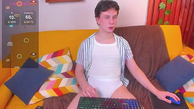 AdrianoAubert online show from 31, 10, 2025