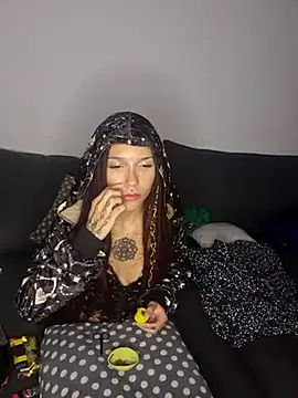 nickelfie online show from 1, 3, 2025