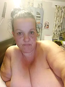 Snapshot of IvettkeXXX chatting on 16, 4, 2026 IvettkeXXX online show from 16, 4, 2026
