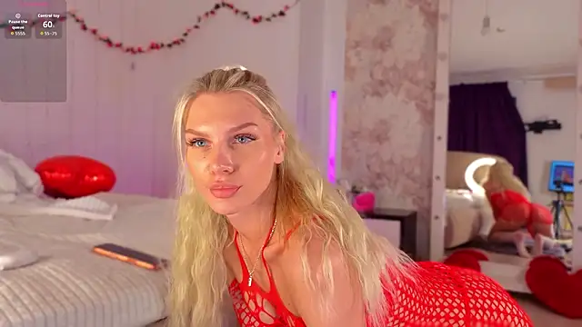 Snapshot of Nicole_Hampton chatting on 18, 3, 2026 Nicole Hampton online show from 18, 3, 2026