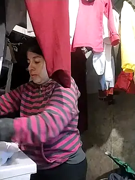 Saori Sann  online show from 14, 10, 2025