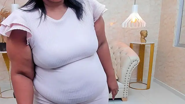 Snapshot of BBW_CINDY chatting on 17, 2, 2025 BBW CINDY online show from 17, 2, 2025
