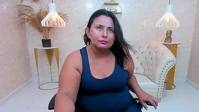 Snapshot of BBW_CINDY chatting on 19, 2, 2025 BBW CINDY online show from 19, 2, 2025