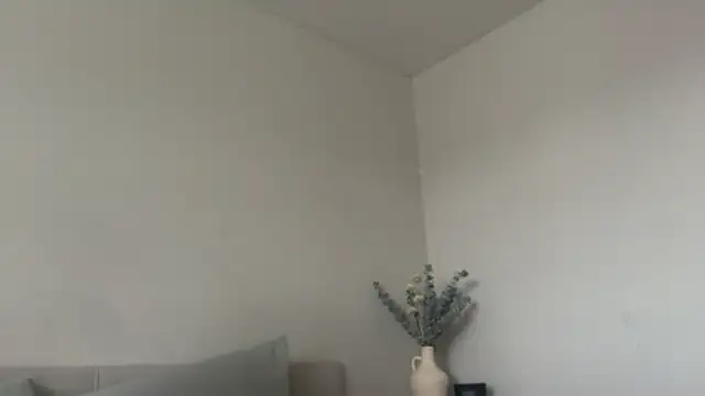 Snapshot of skyejde chatting on 9, 2, 2026 skyejde online show from 9, 2, 2026