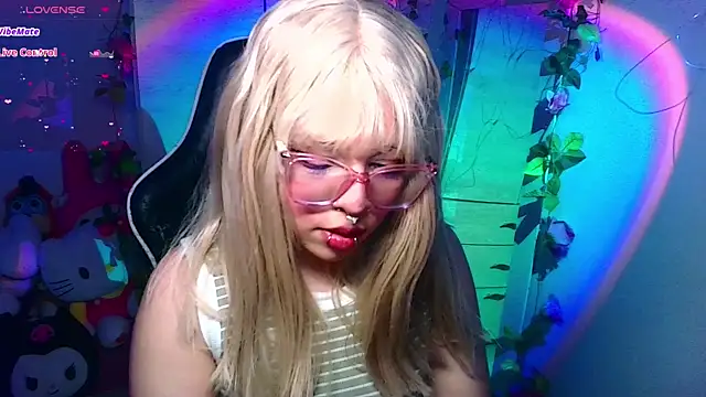 Snapshot of BunnyLilith_ chatting on 13, 9, 2025 BunnyLilith  online show from 13, 9, 2025