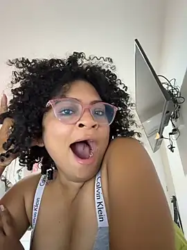 Snapshot of Tana_latin chatting on 17, 4, 2026 Tana latin online show from 17, 4, 2026
