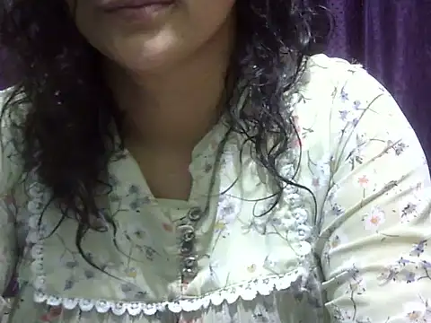 Snapshot of Your_cutiepie_ chatting on 1, 6, 2026 Your cutiepie online show from 1, 6, 2026