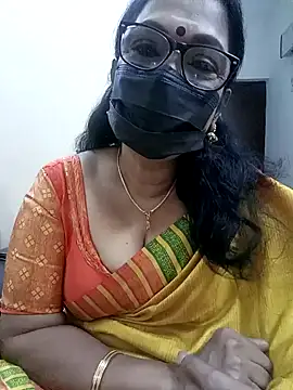 Snapshot of niiveditha chatting on 8, 2, 2025 niiveditha online show from 8, 2, 2025