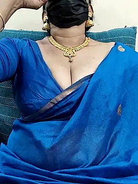 Snapshot of niiveditha chatting on 18, 2, 2025 niiveditha online show from 18, 2, 2025