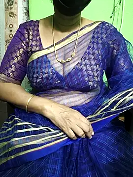 Snapshot of niiveditha chatting on 15, 3, 2025 niiveditha online show from 15, 3, 2025