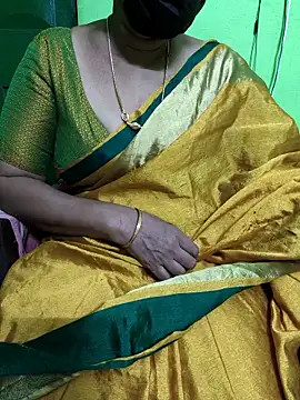 Snapshot of niiveditha chatting on 21, 3, 2025 niiveditha online show from 21, 3, 2025