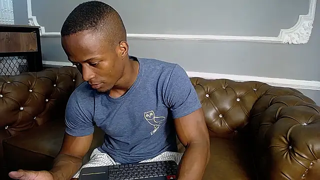 LiamRivers  online show from 18, 2, 2026