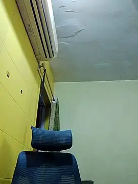 Snapshot of crazyfreaking chatting on 21, 3, 2025 crazyfreaking online show from 21, 3, 2025