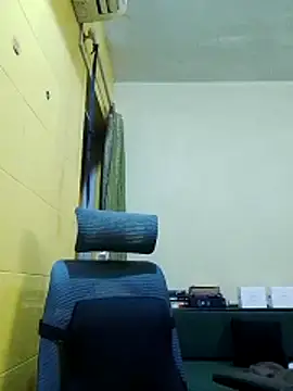 Snapshot of crazyfreaking chatting on 15, 11, 2025 crazyfreaking online show from 15, 11, 2025