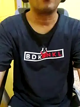 Snapshot of crazyfreaking chatting on 5, 1, 2026 crazyfreaking online show from 5, 1, 2026