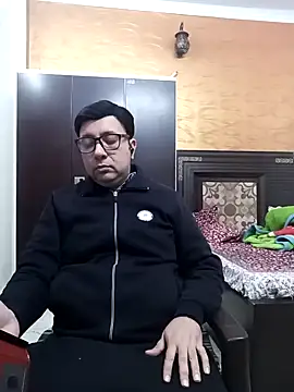 Snapshot of innocentboy1987 chatting on 3, 3, 2025 innocentboy1987 online show from 3, 3, 2025