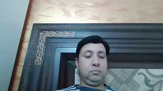 Snapshot of innocentboy1987 chatting on 12, 3, 2025 innocentboy1987 online show from 12, 3, 2025