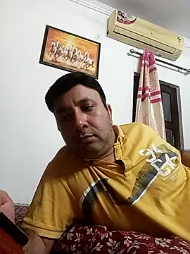 Snapshot of innocentboy1987 chatting on 11, 9, 2025 innocentboy1987 online show from 11, 9, 2025