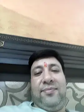 Snapshot of innocentboy1987 chatting on 30, 9, 2025 innocentboy1987 online show from 30, 9, 2025