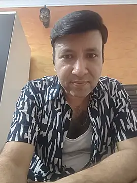 innocentboy1987 online show from 18, 7, 2026