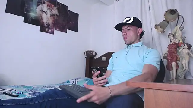 Snapshot of Bull_Xvi chatting on 17, 11, 2025 Bull Xvi online show from 17, 11, 2025