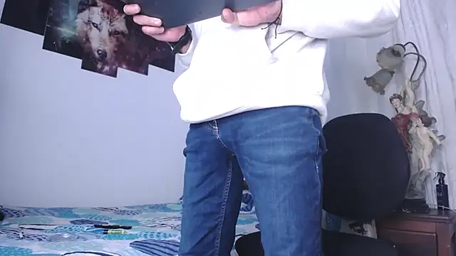 Snapshot of Bull_Xvi chatting on 17, 12, 2025 Bull Xvi online show from 17, 12, 2025