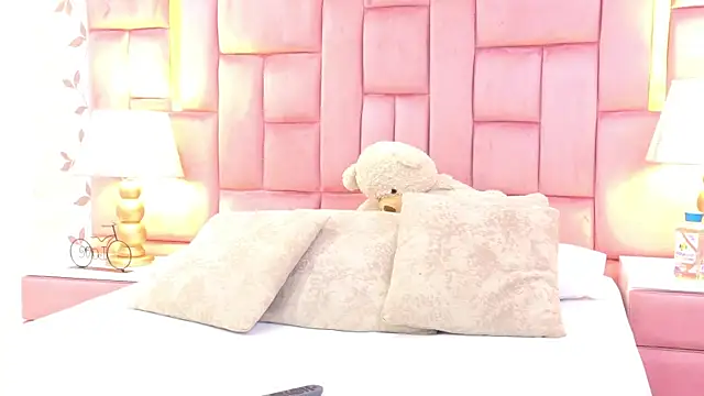 Snapshot of ArianaFranco chatting on 25, 6, 2026 ArianaFranco online show from 25, 6, 2026