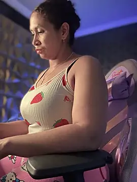 Carola-Ross online show from 2, 3, 2025