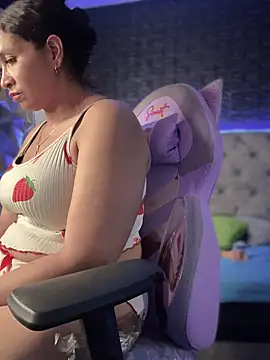 Carola-Ross online show from 2, 3, 2025