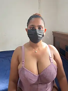 Snapshot of xxxsrilankagirl chatting on 7, 4, 2026 xxxsrilankagirl online show from 7, 4, 2026