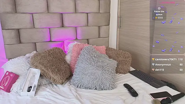 Snapshot of DANIELA_CADAVID_ chatting on 3, 2, 2026 DANIELA CADAVID online show from 3, 2, 2026