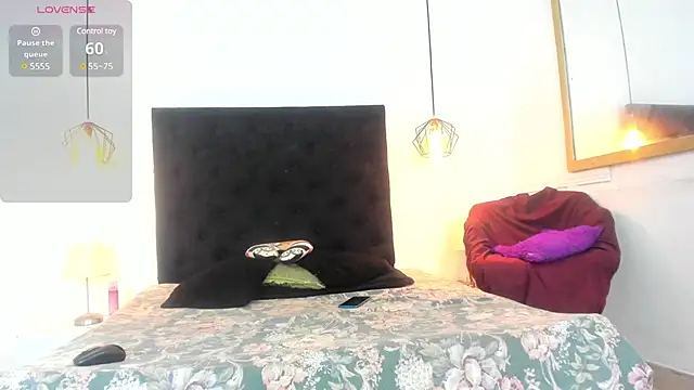 ChanelleJohnson  online show from 19, 3, 2025