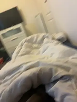 grossebite907 online show from 9, 10, 2025