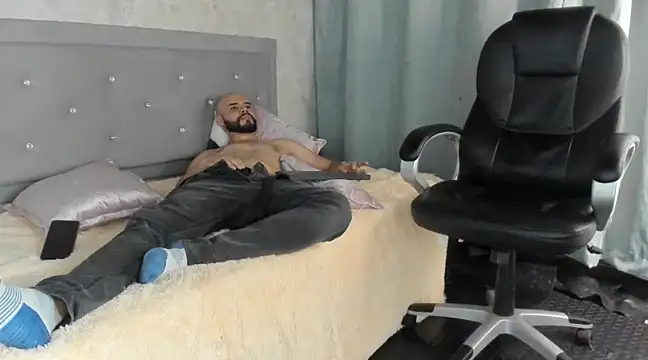 Luke Diaz7 online show from 14, 2, 2025