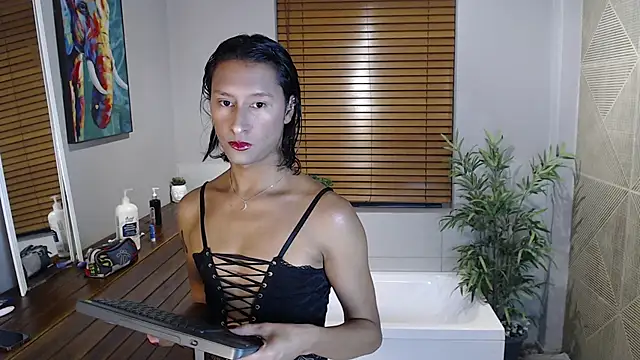 Georgina Palacios  online show from 23, 11, 2025