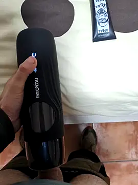 Snapshot of mikeee6538 chatting on 19, 11, 2025 mikeee6538 online show from 19, 11, 2025