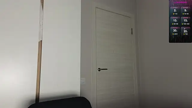 Snapshot of Sakura_Moore chatting on 15, 11, 2025 Sakura Moore online show from 15, 11, 2025