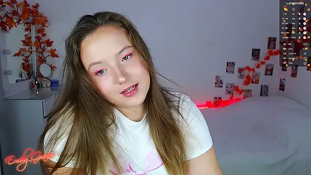 Snapshot of EmilyxxGraces chatting on 22, 9, 2025 EmilyxxGraces online show from 22, 9, 2025