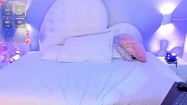 crisdegli  online show from 17, 3, 2025