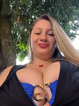 Snapshot of aurora_coldd chatting on 11, 5, 2026 aurora coldd online show from 11, 5, 2026