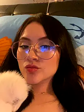 ValentinaOrtiz3 online show from 28, 9, 2025