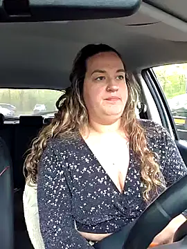 justtess online show from 26, 4, 2026